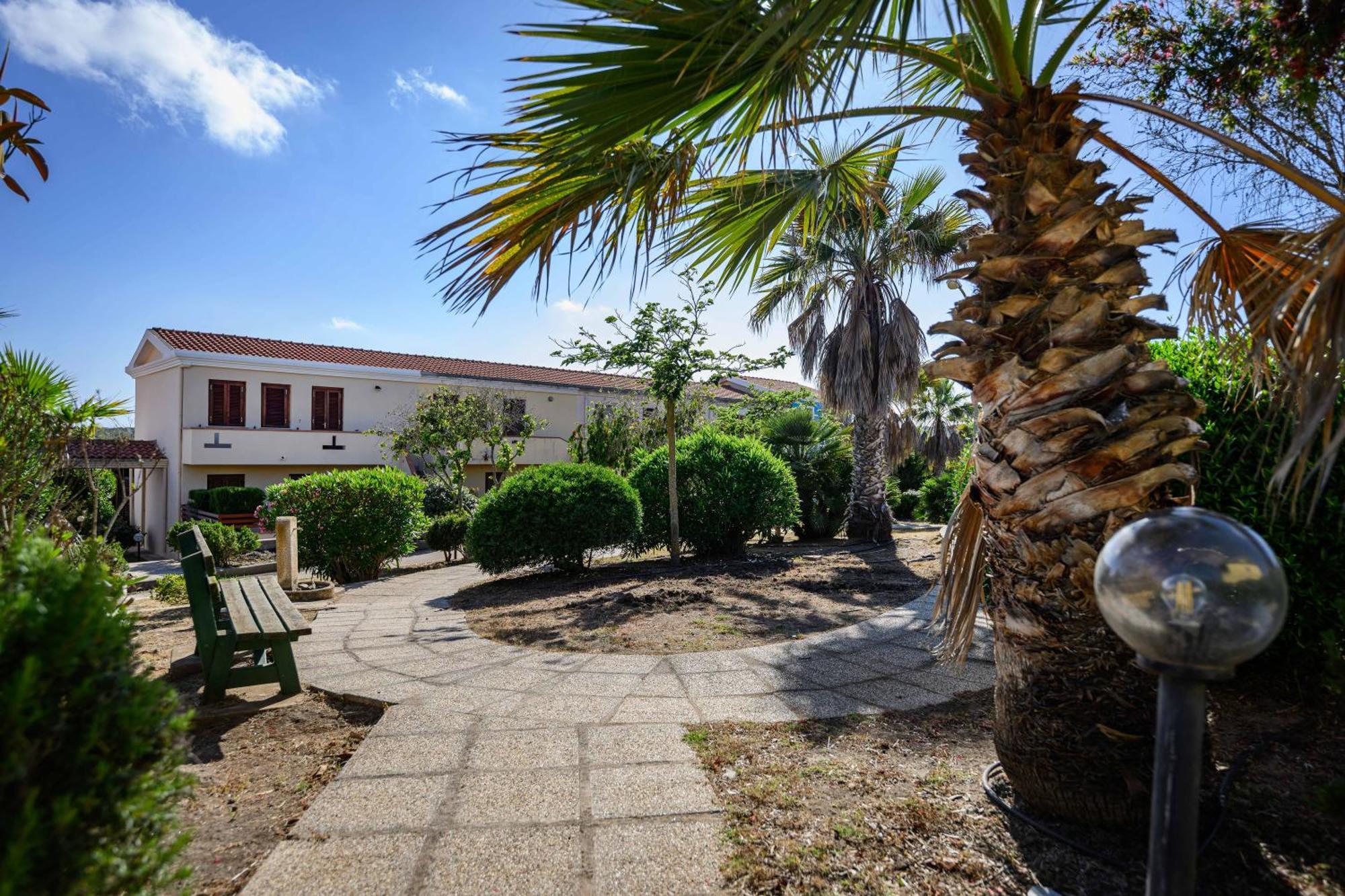 Вилла Residenza Grecale Стинтино Экстерьер фото